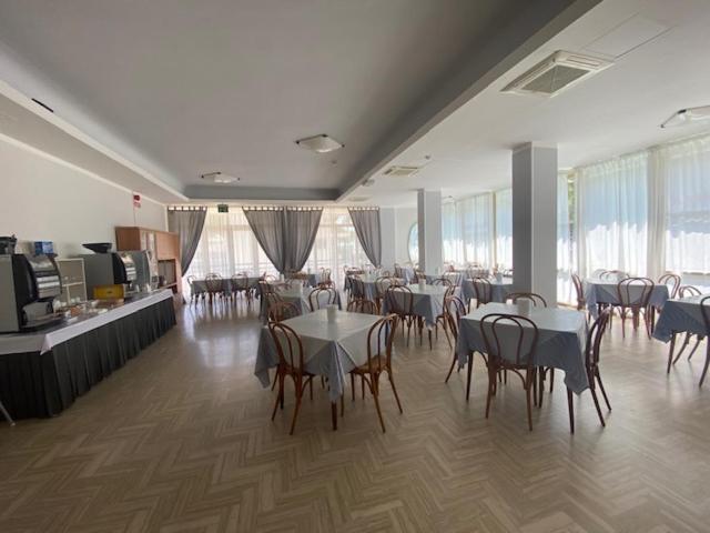 Hotel Monaco - Parcheggio Incluso Min 2 Gg Milano Marittima Bagian luar foto