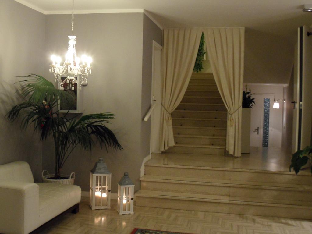 Hotel Monaco - Parcheggio Incluso Min 2 Gg Milano Marittima Bagian luar foto