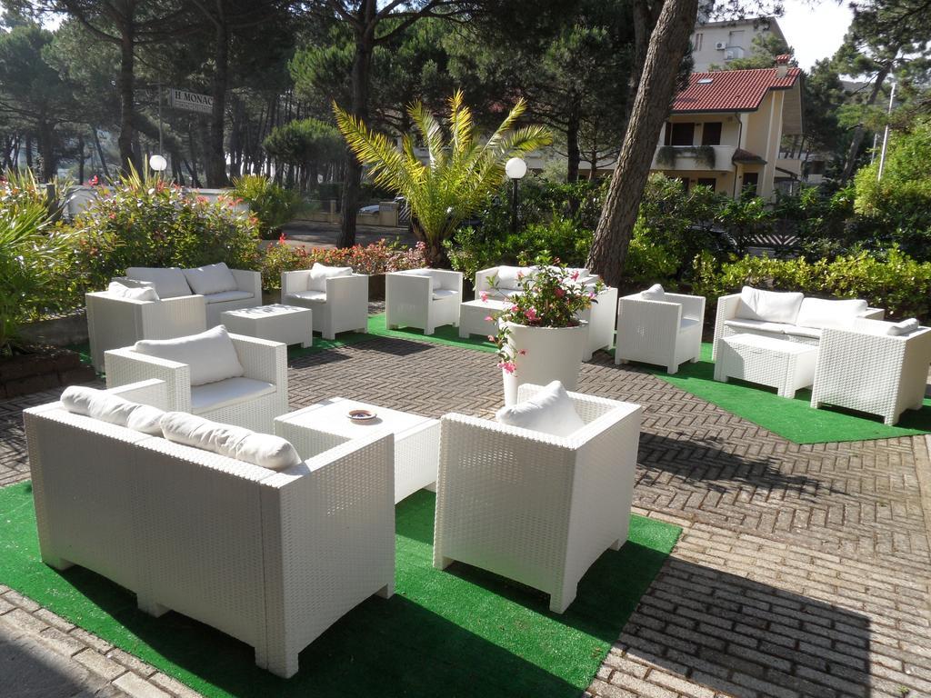 Hotel Monaco - Parcheggio Incluso Min 2 Gg Milano Marittima Bagian luar foto