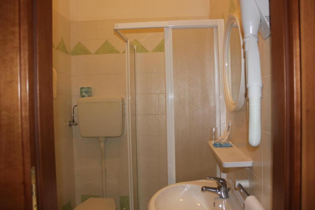 Hotel Monaco - Parcheggio Incluso Min 2 Gg Milano Marittima Ruang foto